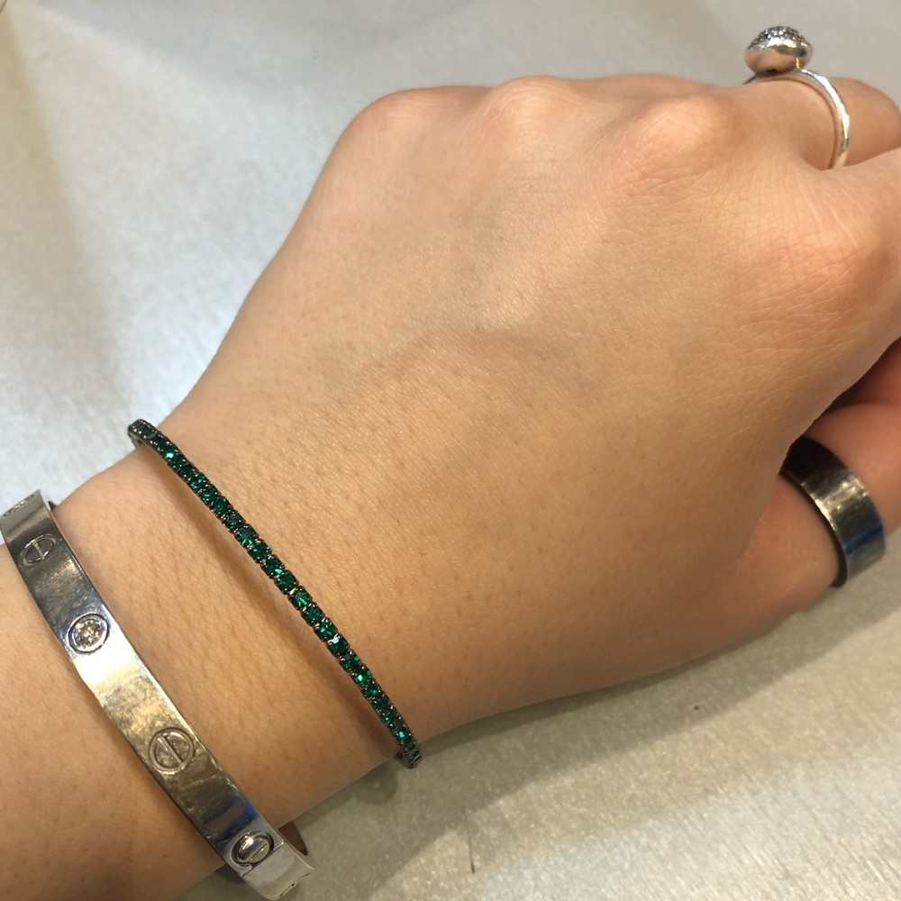 2/30$ Emerald Green Crystal Bracelet